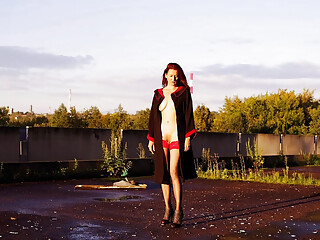It's a Beautiful Sunny Day and I'm in Beautiful Stockings
