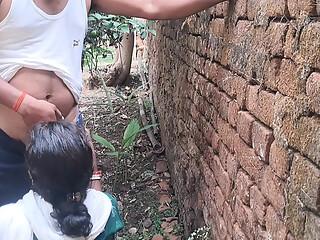 Indian desi maid fuking outdoor