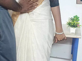 malayali aunty fucking on office table with her manager