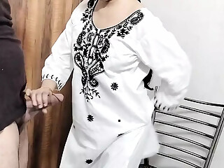 Cute girl school uniform utaar kar jabar dasti pel diya