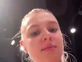 Extreme masturbate in changing room