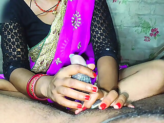 Desi pregnant Renu bhabhi ki devar ne jam kar chudai.indian aunty ko stepuncle ne raat me jam kar chudai kiya.hindi sex video