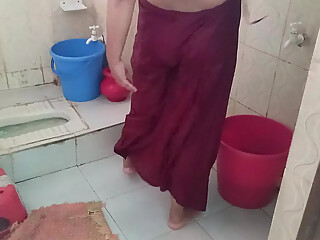 Bhabhi Dress Change in washroom i record this video