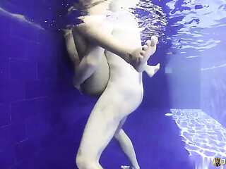 JohnTronX - I fucked a gorgeous Asian babe in the pool in POV