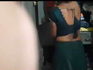 18-year-old desi Indian village's beautiful sister-in-law is showing off her all by opening a petticoat blouse.