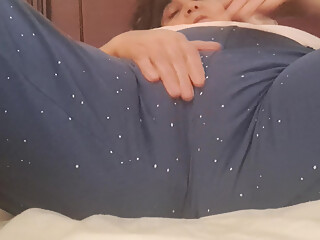 a hot awakening and I masturbate my vagina