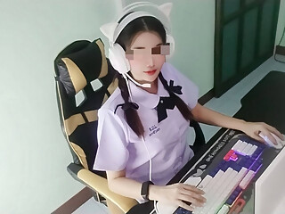 Thai Female Student Caught by Senior Crying at Home (Clear Thai Voice)4K
