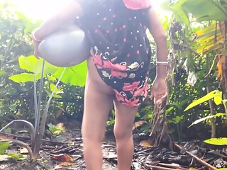 amazing is pee in the pot outdoor.your nomita boudi