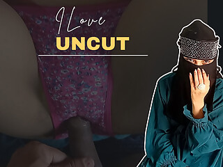 Muslim Babe was excited for Uncut Dick