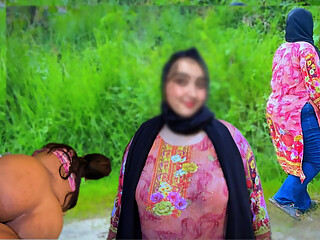 Indian Muslim Hot Girl From Outdoor Gets Fucked in Public Park Small Room With A Stranger When Her family looking for a hotel