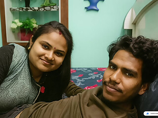 Indian Bangali aunty Stepbrother Bhabhi New Couple Merried Injoy Indoor Bed Romance By -Snapchat143