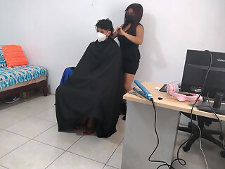 The sexy hairdresser is horny at her workplace and seduces clients to fuck