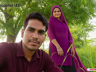 Indian desi tamil bhabhi and Injoy Outdoor Field By -Snapchat143