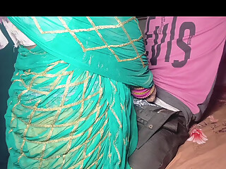 Desi Indian Rajasthani village wife sex with daughter-in-law in the doggy style and fucked her, real desi sex video