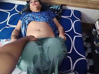 Desi hot bhabhi viral sex mms    desi bhabhi real suhagrat
