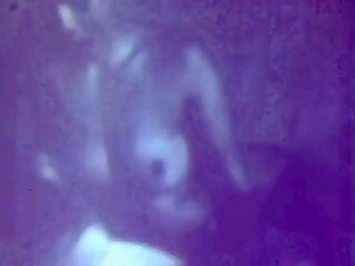 Vintage MILF knows how to please her man  (No audio but music)