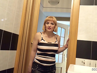 Step mom Mary caught stepson masturbate and help with blowjob to finish him