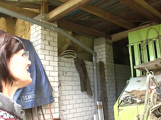 Couple fucks at the barn sex clip