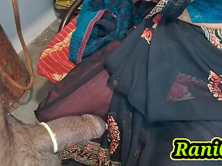 Padhos ki bhabhi ko ghar par bular chat pakode khila kar bhabhi ki jarurat chudayi