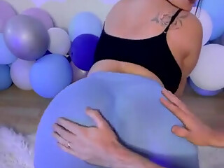 Wanna fuck me in leggings?