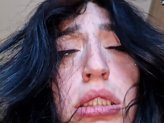 I Keep Coming Screaming Then Cum in My Eyes