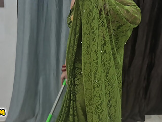 Devar Helping Bhabhi in Cleaning the Floor and FUcked Her Pussy